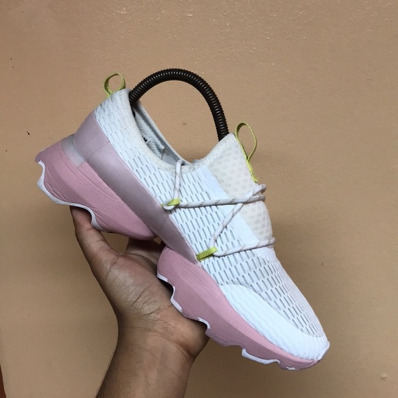 Sorel Kinetic Impact “White Eraser Pink” - Picture 11 of 16